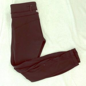 Lululemon Luxtreme Black 7/8 Running - size 4